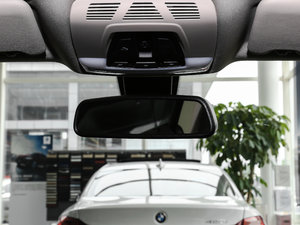 2017款320i 豪华设计套装 车内后视镜