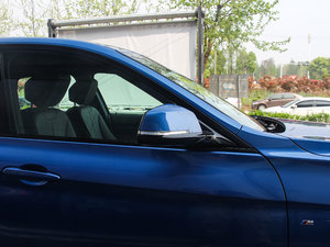 2017330i xDrive M\ ^