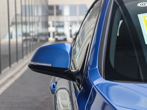 2017330i xDrive M\ ^