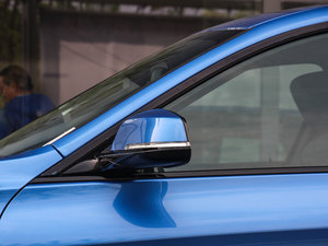 2017330i xDrive M\ ^