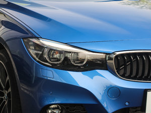 2017330i xDrive M\ ^