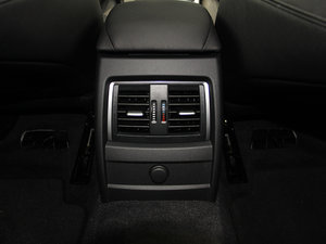 2017330i xDrive M\ g