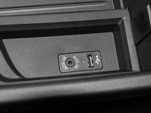 2017330i xDrive M\ g