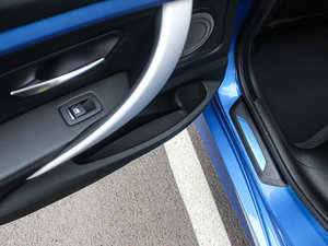 2017330i xDrive M\ g