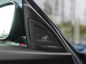 2017330i xDrive M\ g