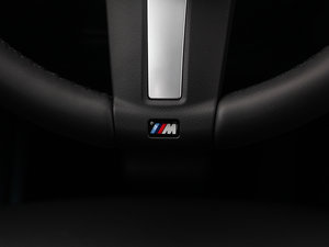 2017330i xDrive M\ п؅^