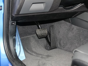 2017330i xDrive M\ п؅^