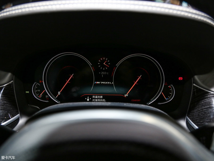 2017R7ϵ M760Li xDrive