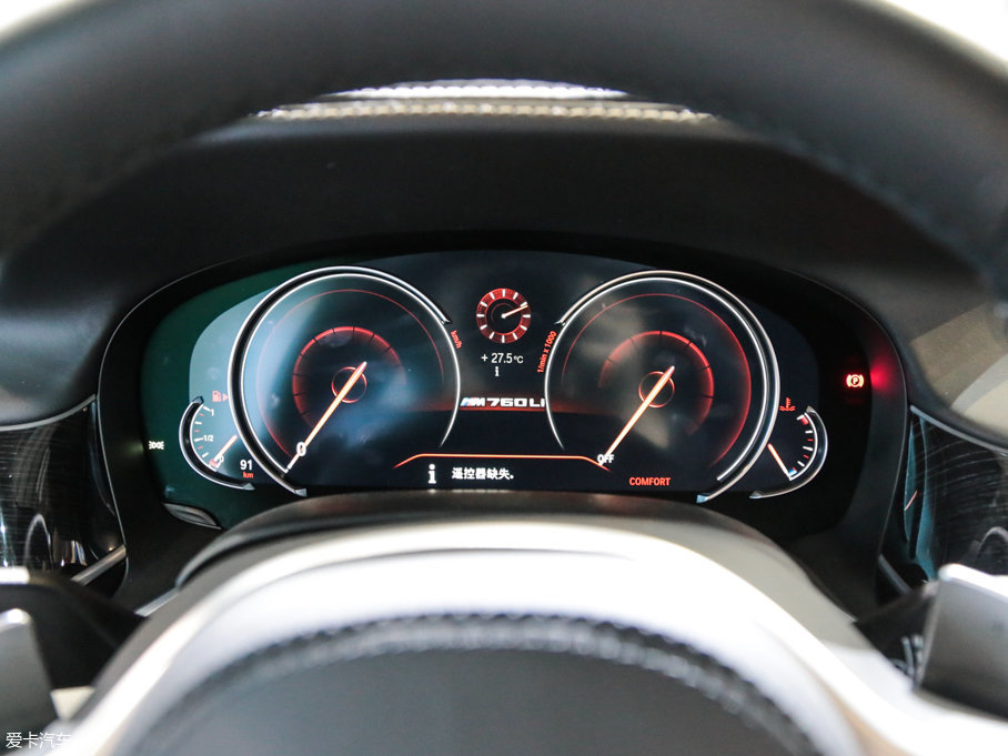 2017R7ϵ M760Li xDrive