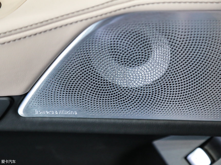 2017R7ϵ M760Li xDrive