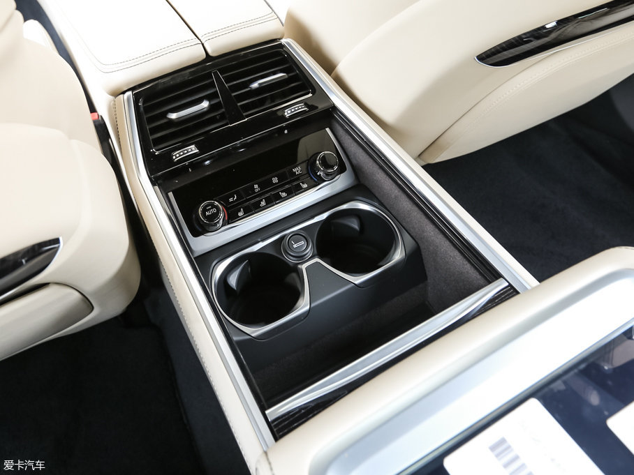 2017R7ϵ M760Li xDrive