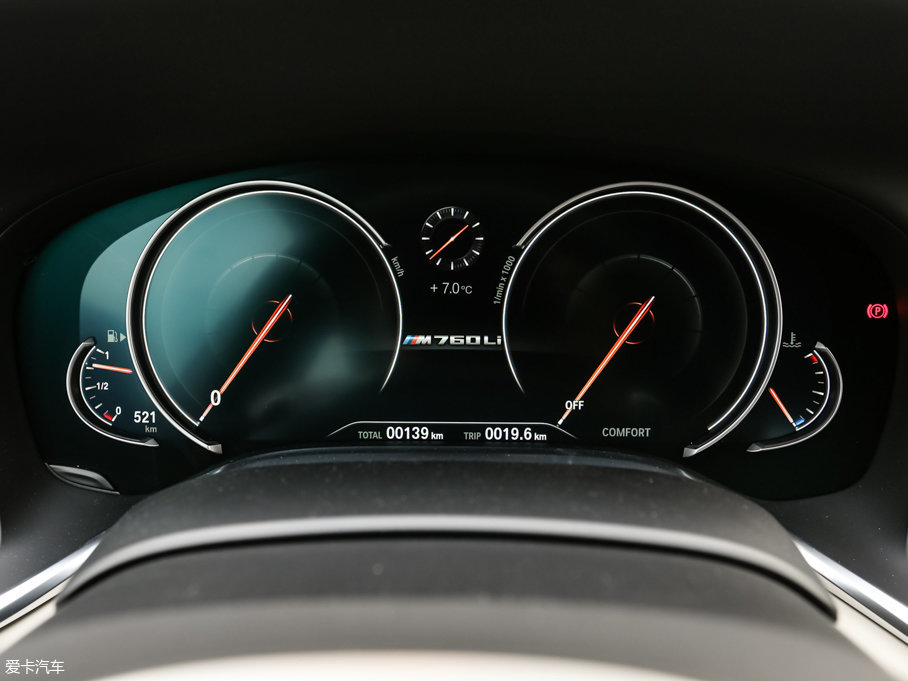 2017R7ϵ M760Li xDrive