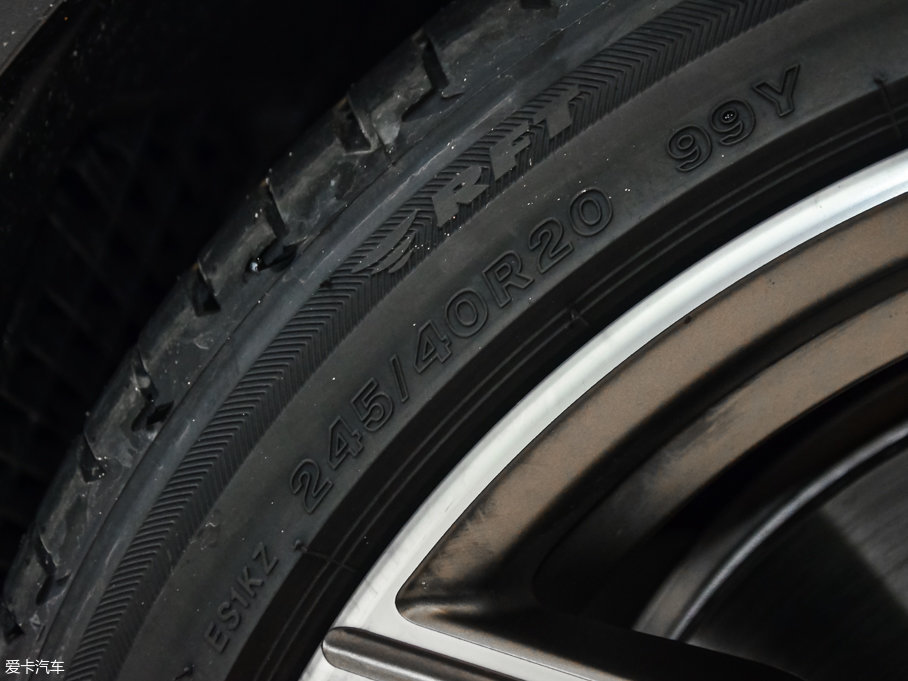 2017R7ϵ M760Li xDrive