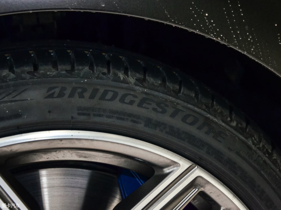 2017R7ϵ M760Li xDrive