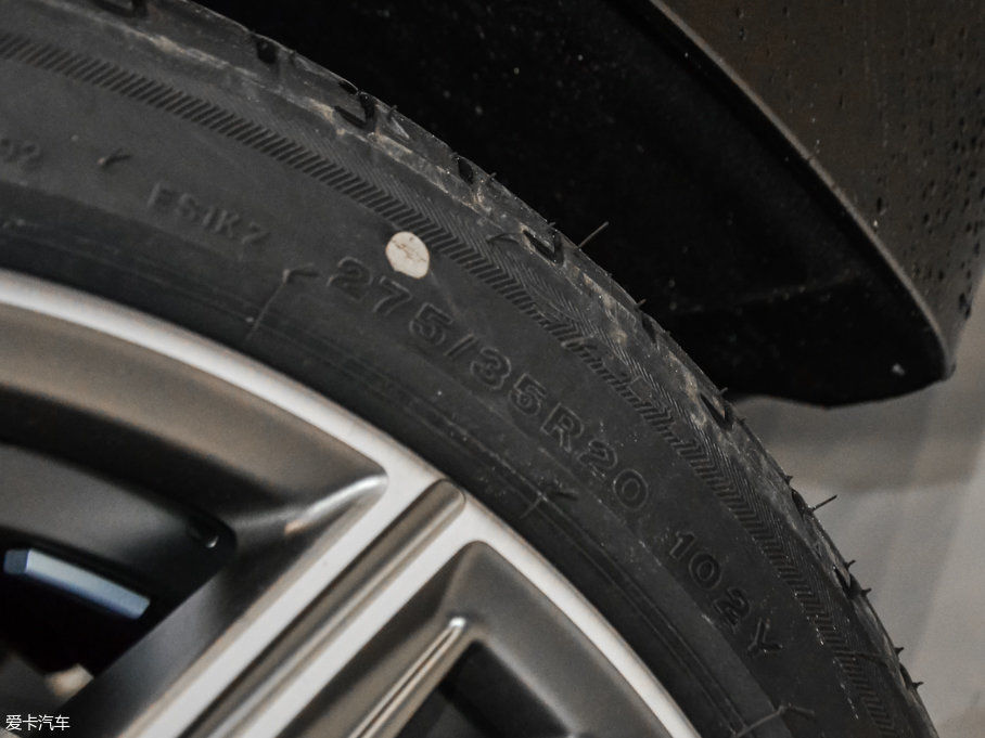 2017R7ϵ M760Li xDrive