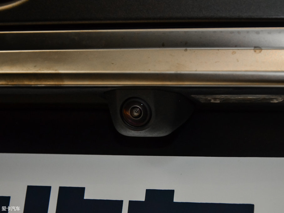 2017R7ϵ M760Li xDrive