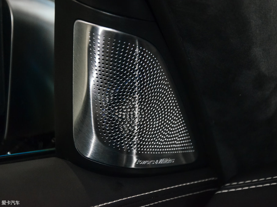 2017R7ϵ M760Li xDrive