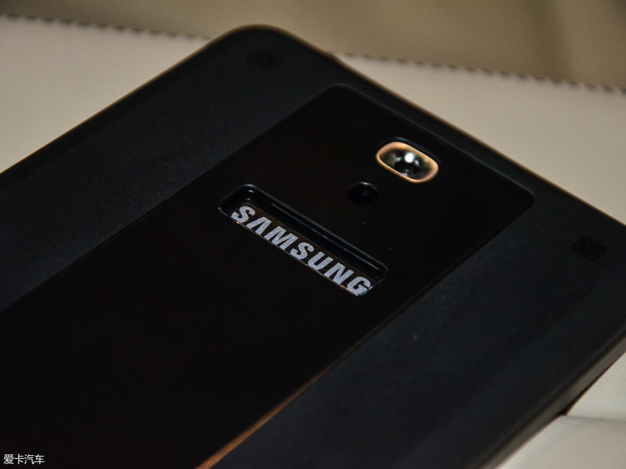 2017R7ϵ M760Li xDrive