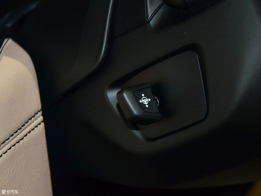 2017R7ϵ M760Li xDrive