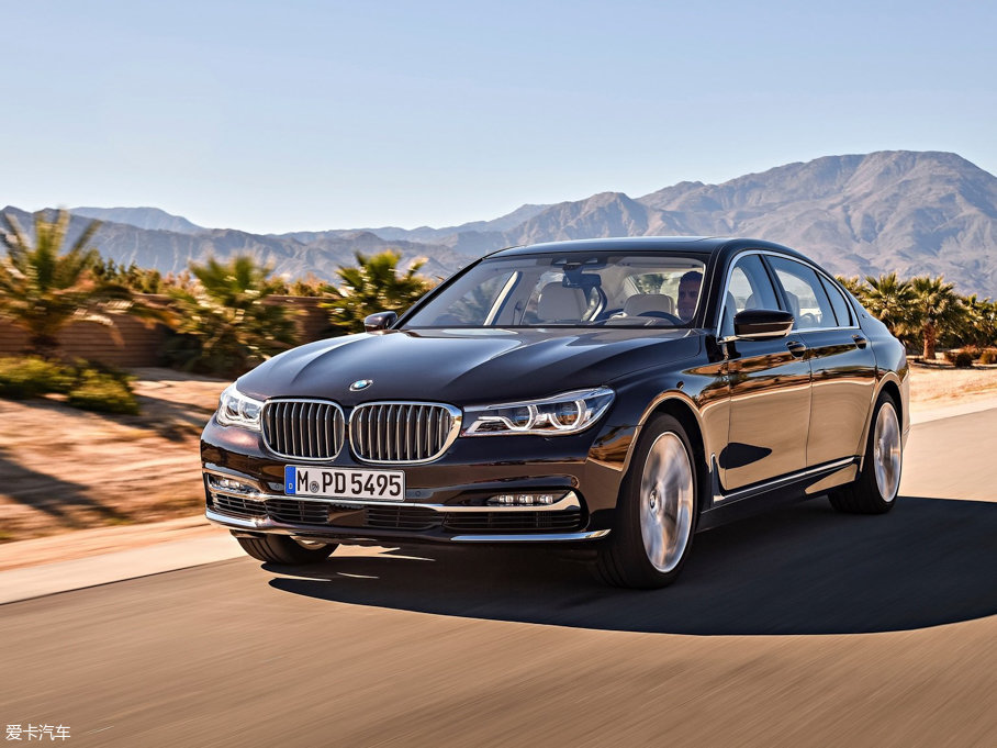 2017R7ϵ M760Li xDrive ׿ԽA