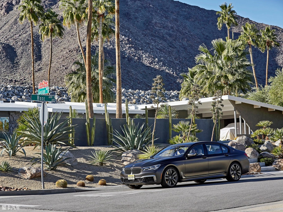 2017R7ϵ M760i xDrive