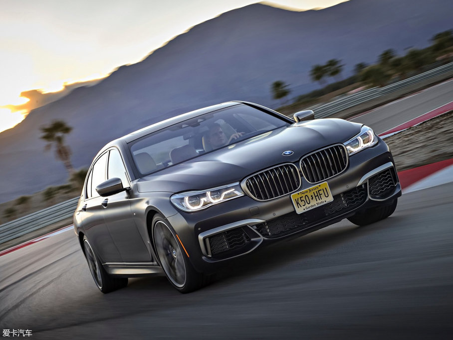 2017R7ϵ M760i xDrive