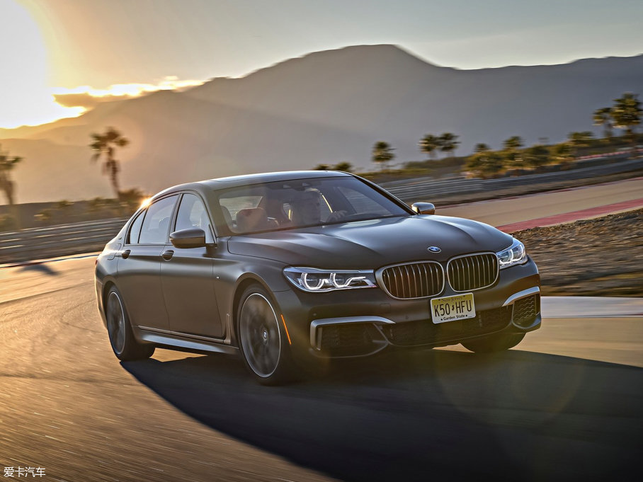 2017R7ϵ M760i xDrive