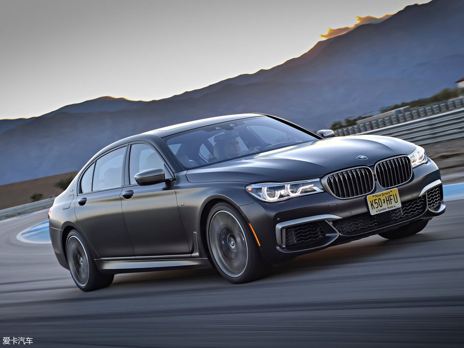 2017R7ϵ M760i xDrive