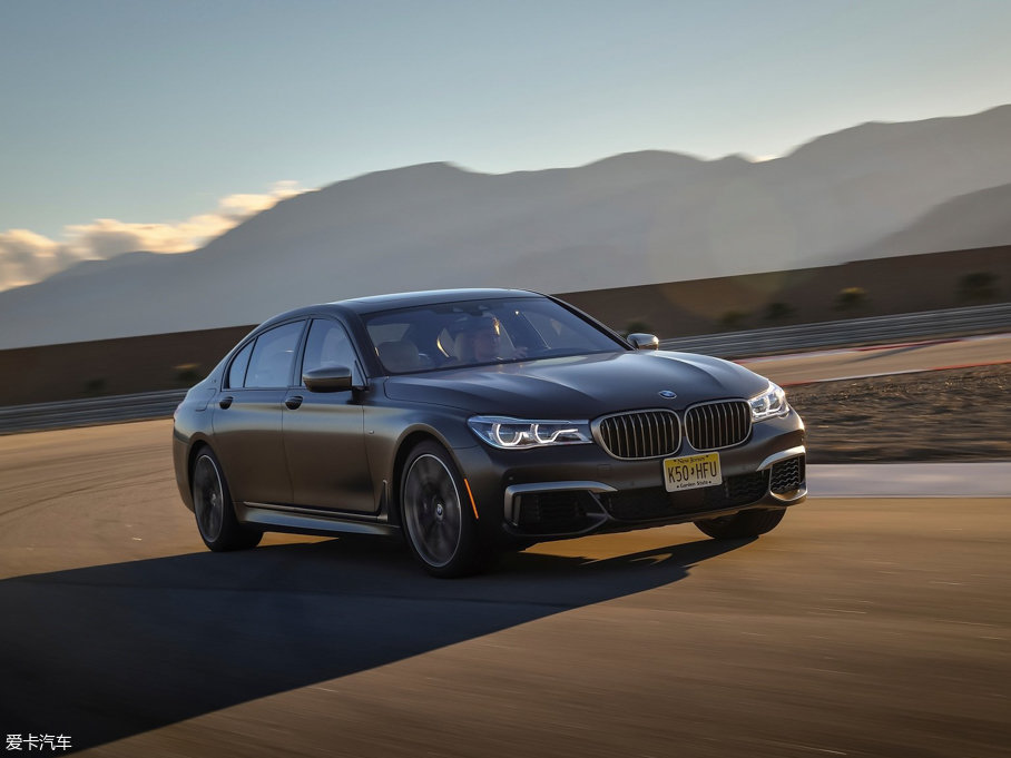 2017R7ϵ M760i xDrive