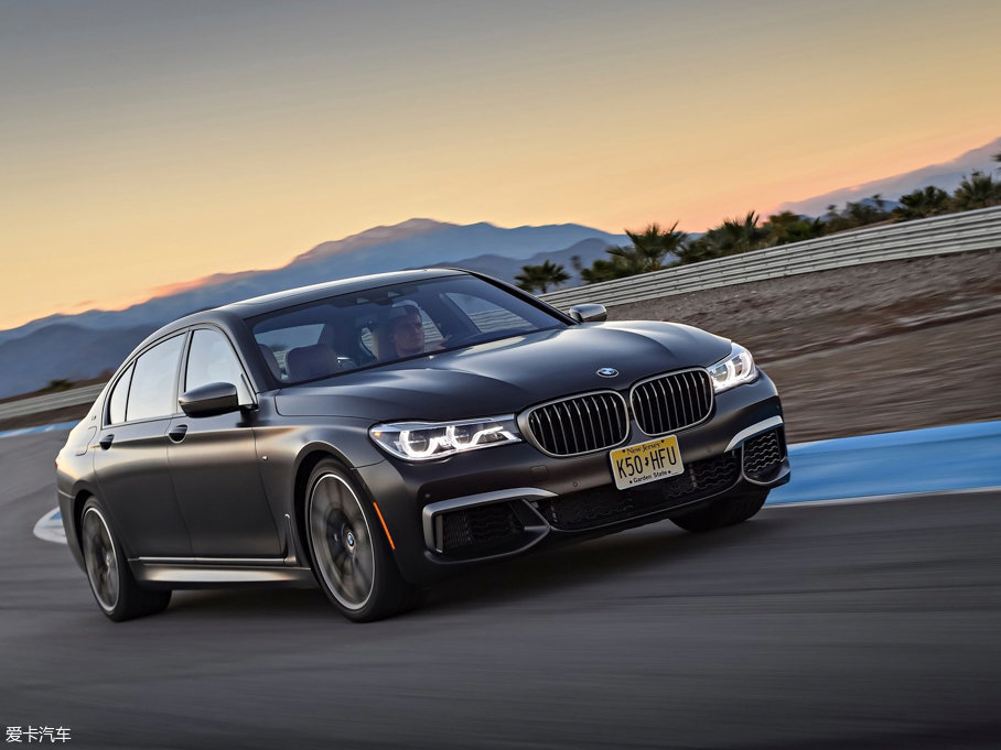 2017R7ϵ M760i xDrive