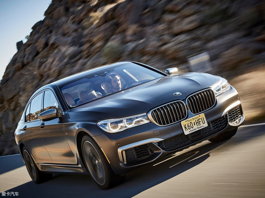 2017R7ϵ M760i xDrive