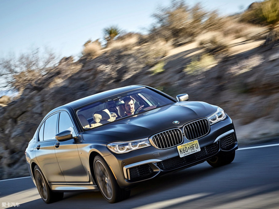 2017R7ϵ M760i xDrive