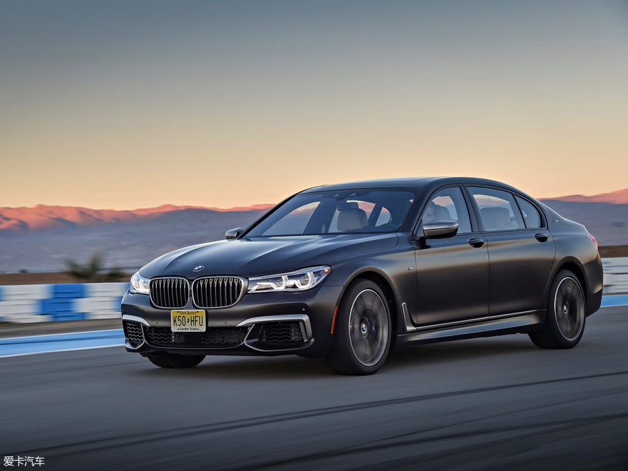 2017R7ϵ M760i xDrive