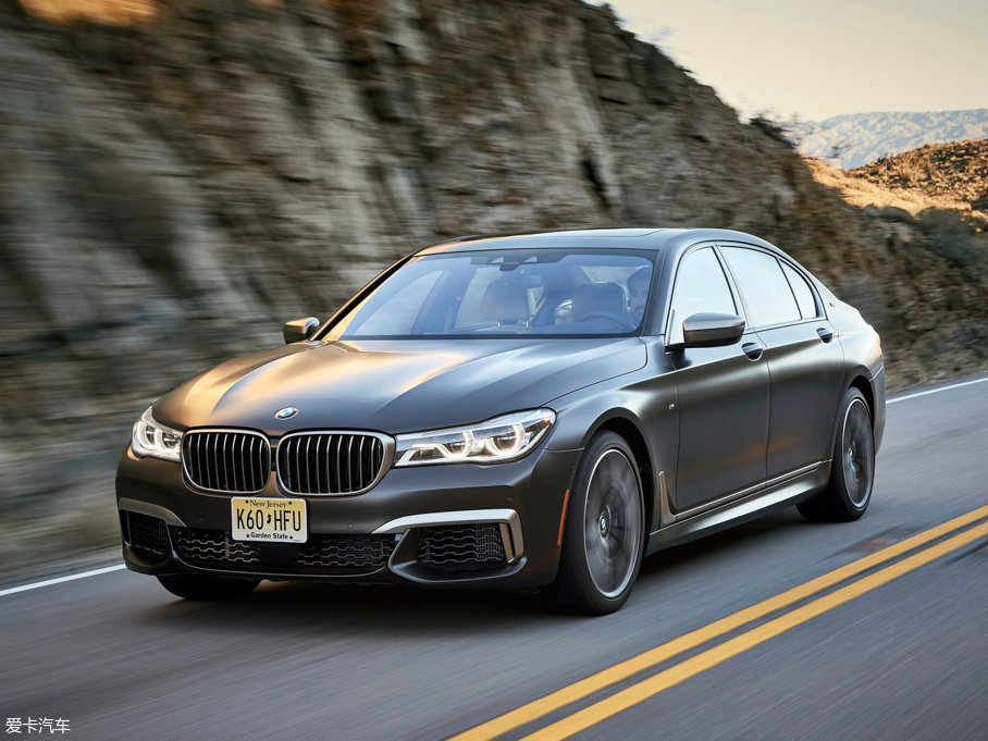 2017R7ϵ M760i xDrive