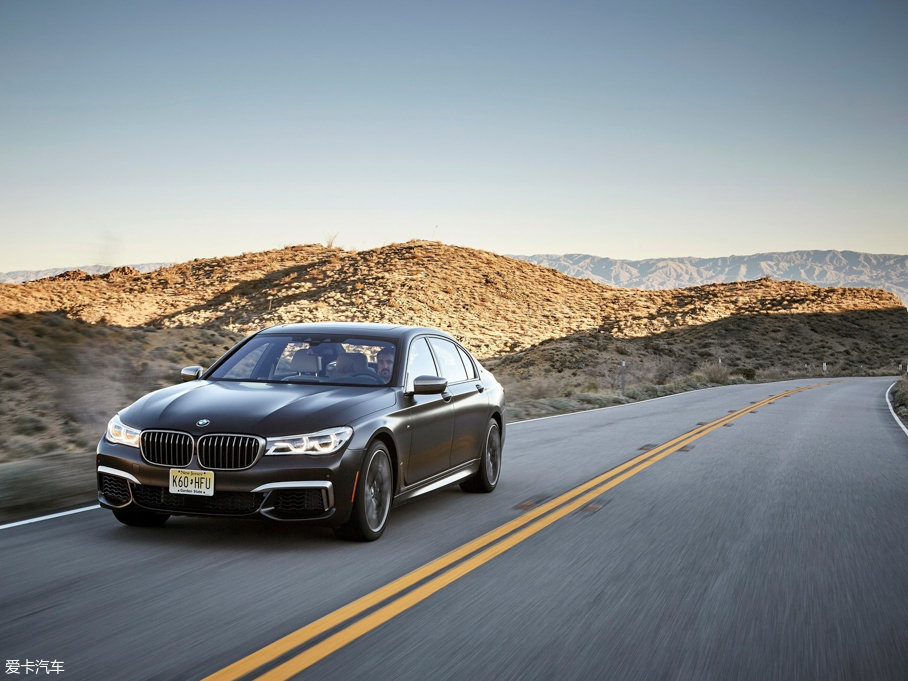 2017R7ϵ M760i xDrive