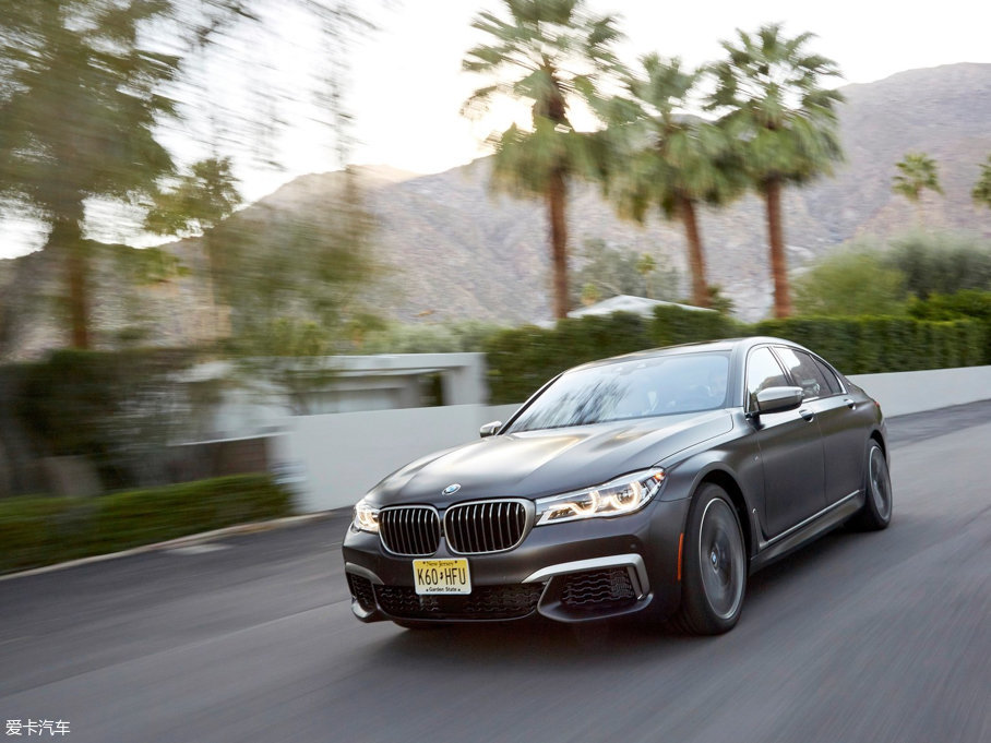 2017R7ϵ M760i xDrive