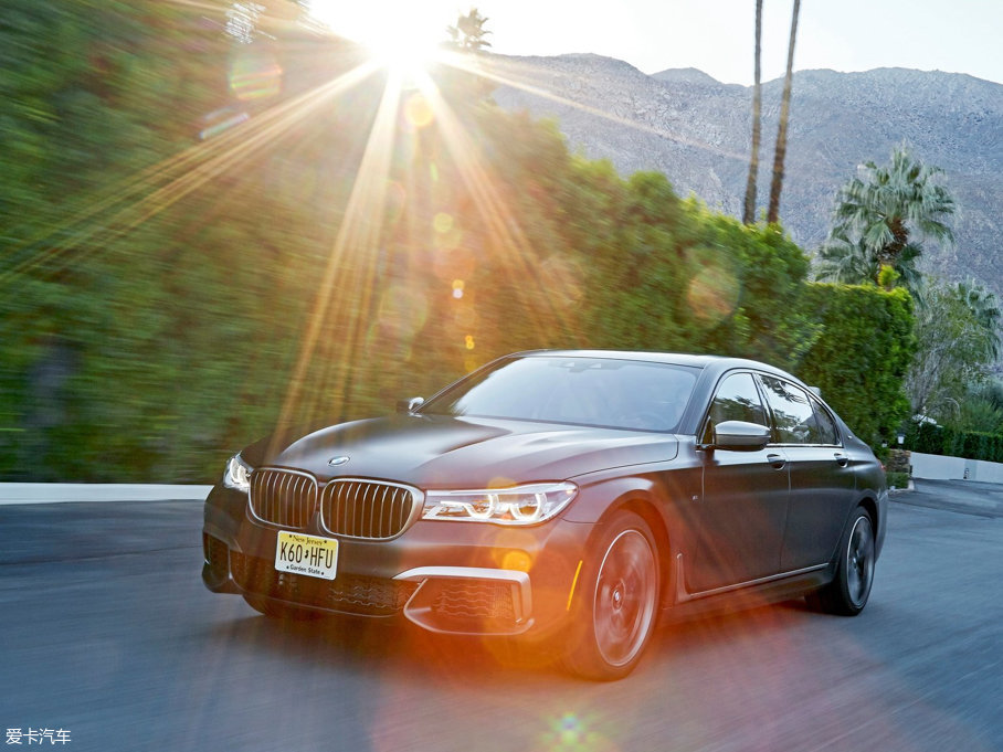 2017R7ϵ M760i xDrive