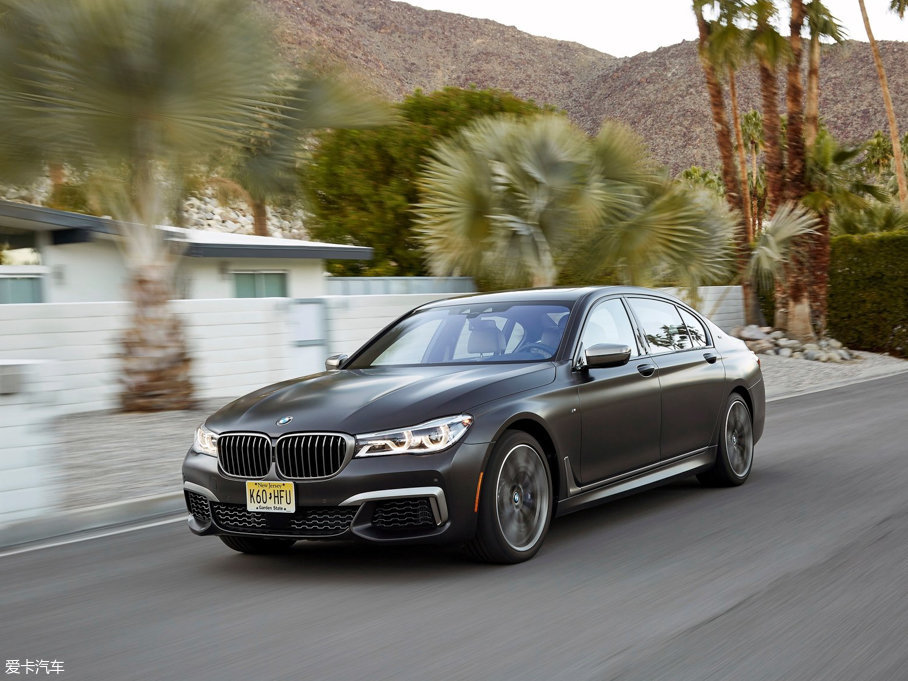 2017R7ϵ M760i xDrive