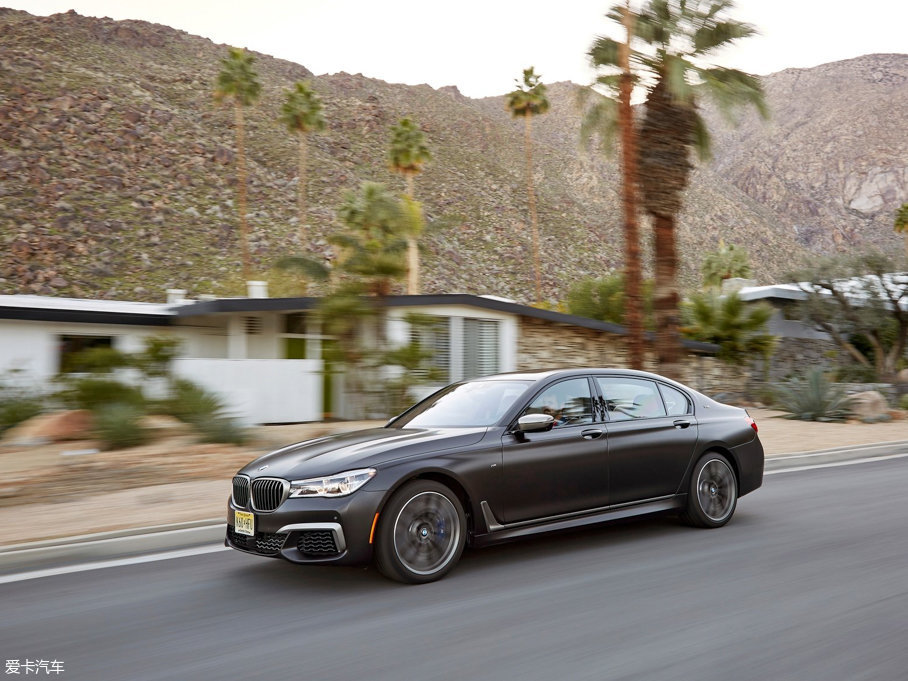 2017R7ϵ M760i xDrive