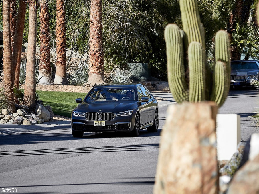 2017R7ϵ M760i xDrive