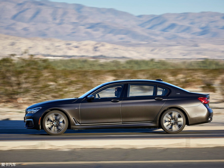 2017R7ϵ M760i xDrive