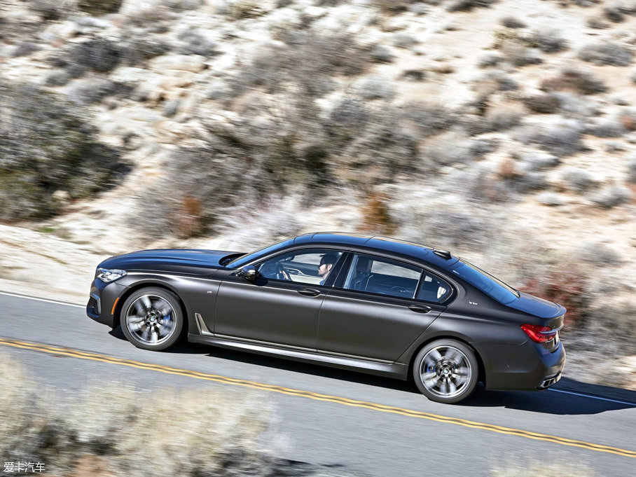 2017R7ϵ M760i xDrive