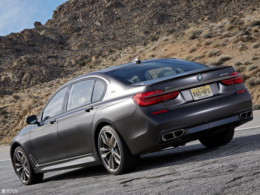 2017R7ϵ M760i xDrive