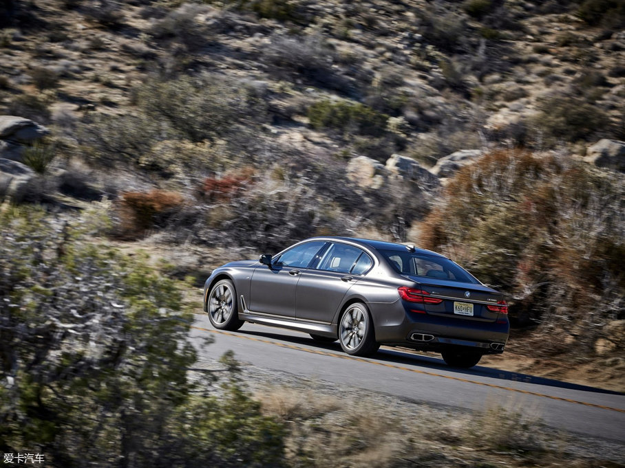 2017R7ϵ M760i xDrive