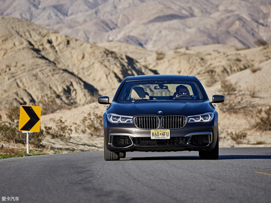 2017R7ϵ M760i xDrive