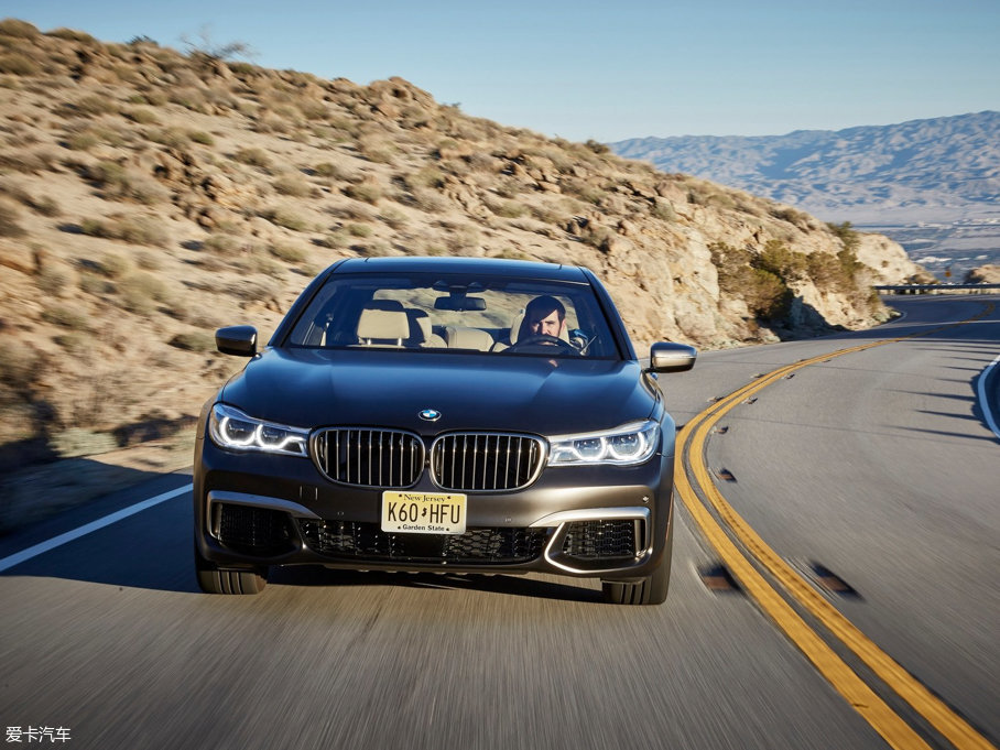 2017R7ϵ M760i xDrive