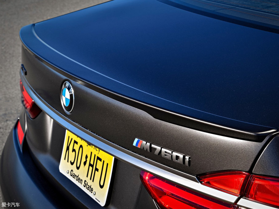 2017R7ϵ M760i xDrive