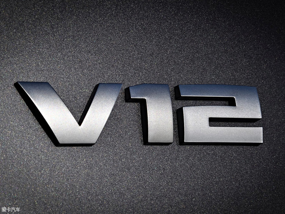 2017R7ϵ M760i xDrive