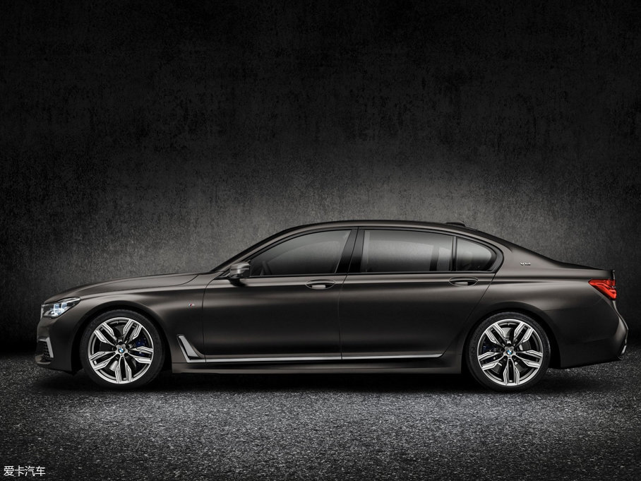 2017��R7ϵ M760Li xDrive
