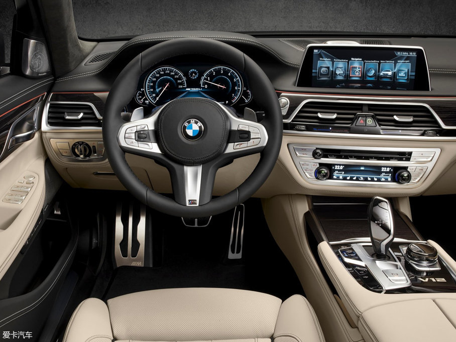 2017R7ϵ M760Li xDrive